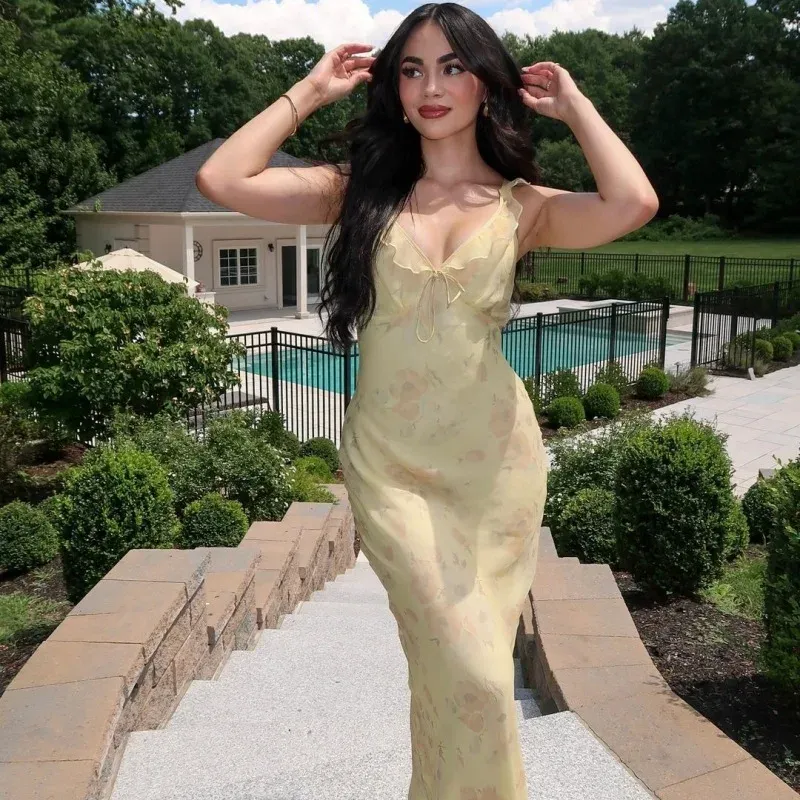 Floral Plunge Backless Maxi Dress 4