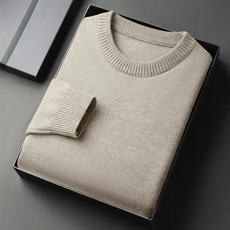 Men's Classic Crewneck Knit Sweater 1