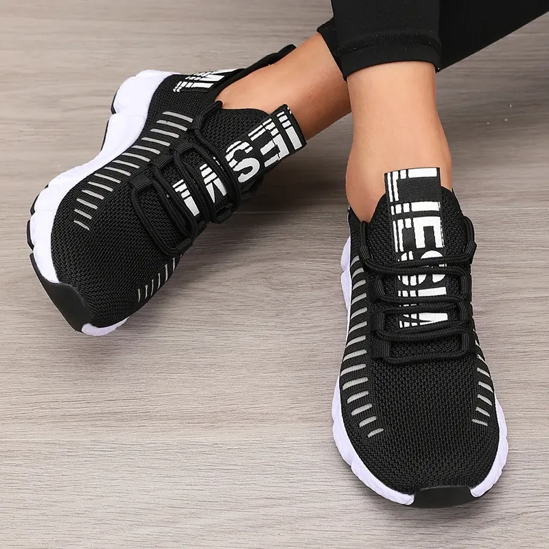 Mesh Lightweight Jogging Sneakers 2