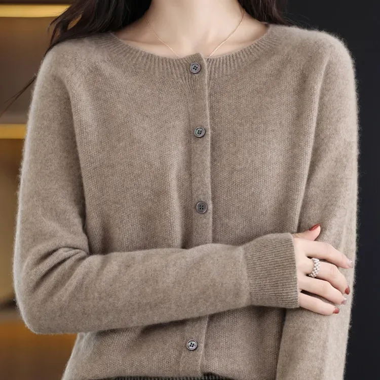 Women's Merino Wool Knitted Cardigan 3