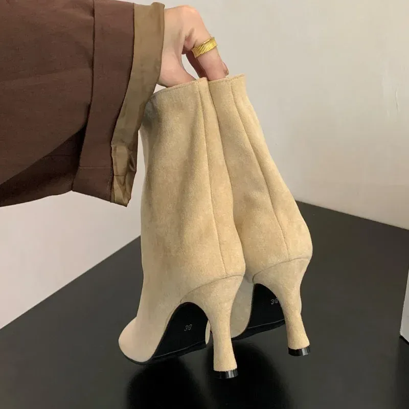 Eilyken Pleated Round Toe Ankle Boots 3