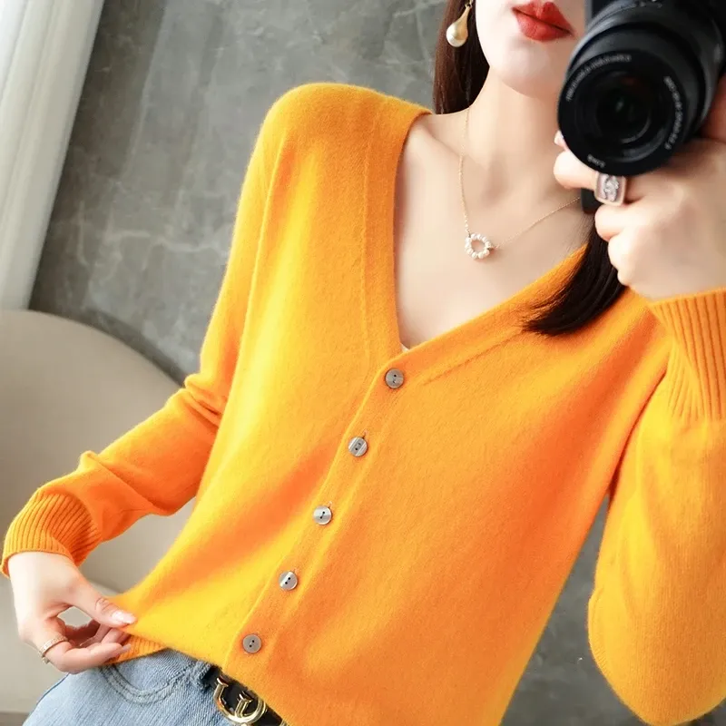Women's V-Neck Loose Knit Cardigan 3