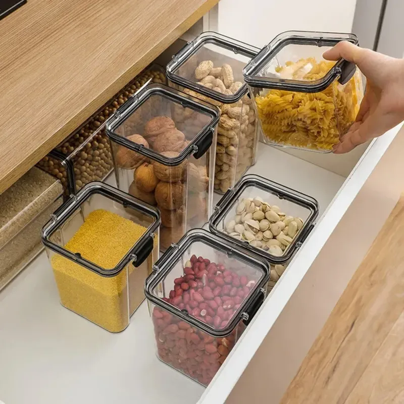 Clear Food Storage Containers with Lids 2