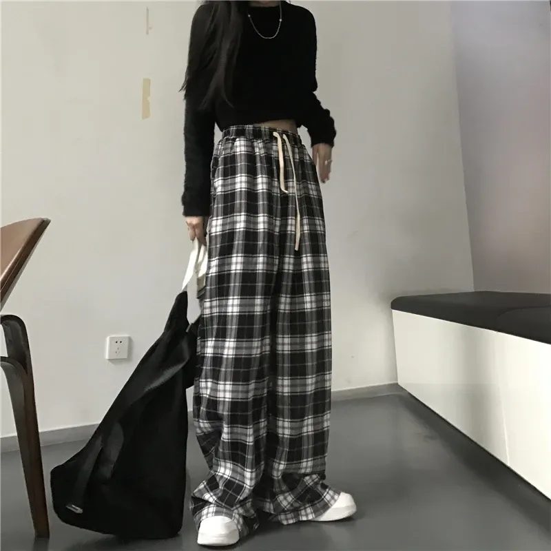 Black Plaid Oversize Baggy Sweatpants 3