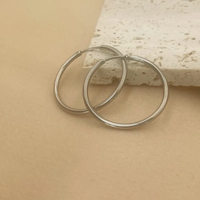 Gold Minimalist Hoop Earrings 5