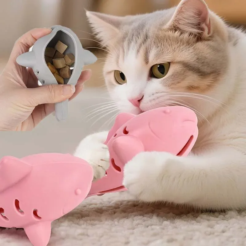Cat Interactive Fish Chew Toy 1