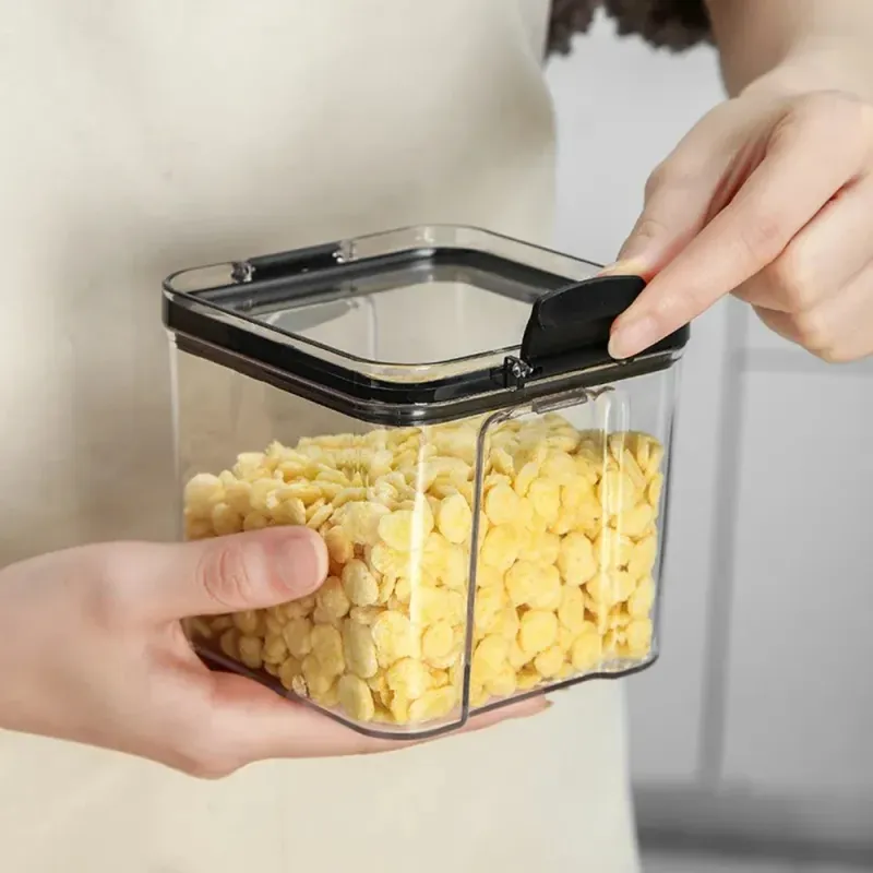 Clear Food Storage Containers with Lids 1