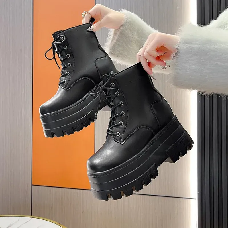 Women's Front Lace Military Platform Boots 6