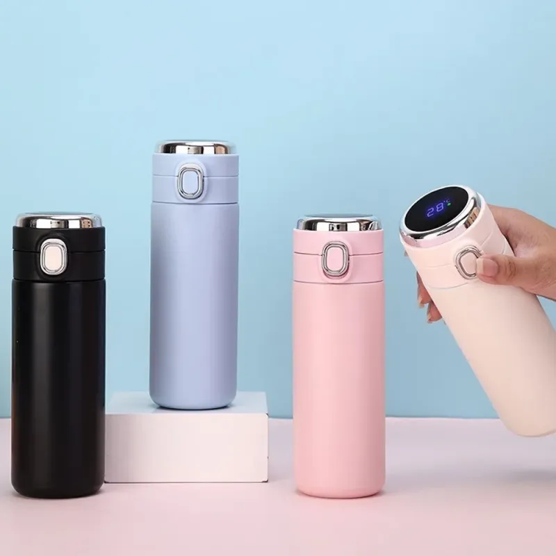 Smart Thermos with Digital Temperature Display 2