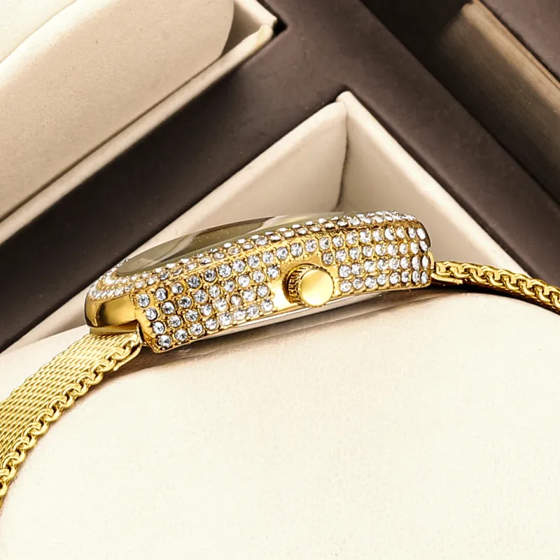 Minimalist Oval Dial Ladies' Watch 5