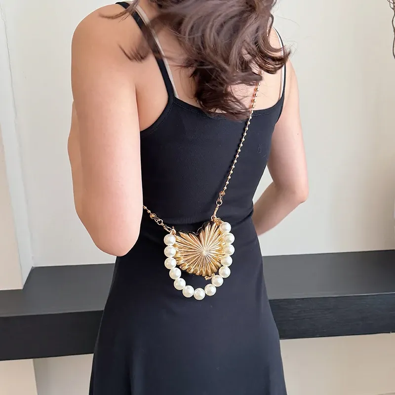 Designer Heart Crossbody Bag - Gold 4