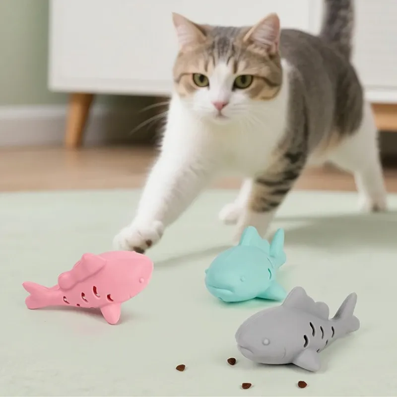 Cat Interactive Fish Chew Toy 3